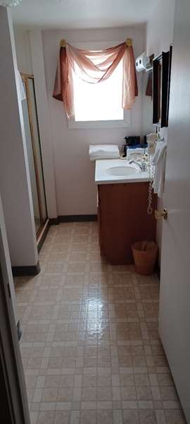  - SureStay Hotel by Best Western Eureka