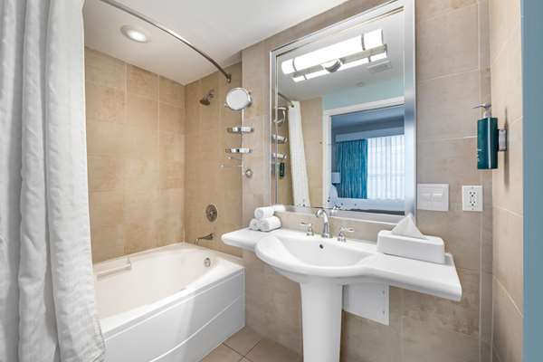  - Crescent on South Beach Resort Miami Beach