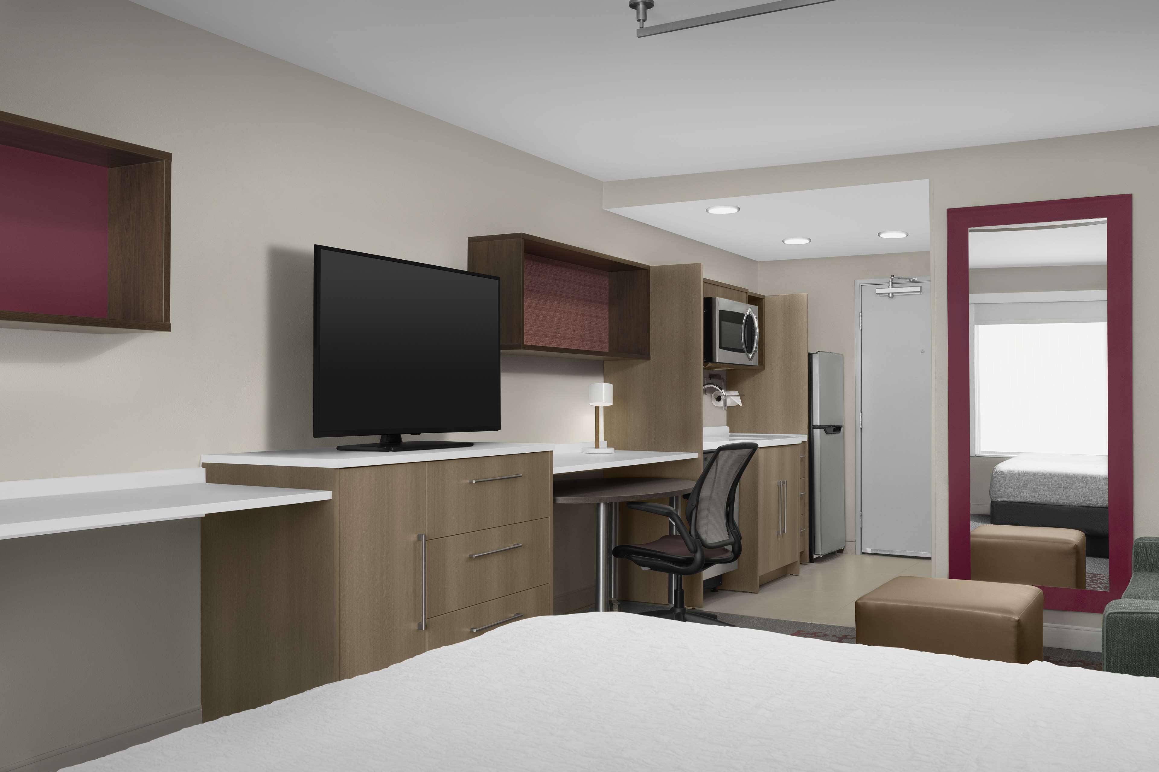 Home2 Suites by Hilton Poughkeepsie Room Type - 1KG ACC TUB STUDIO SUITE