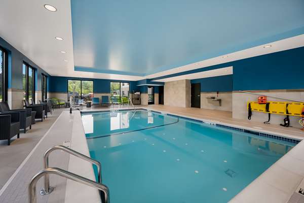 Pool - Hampton Inn Southfield
