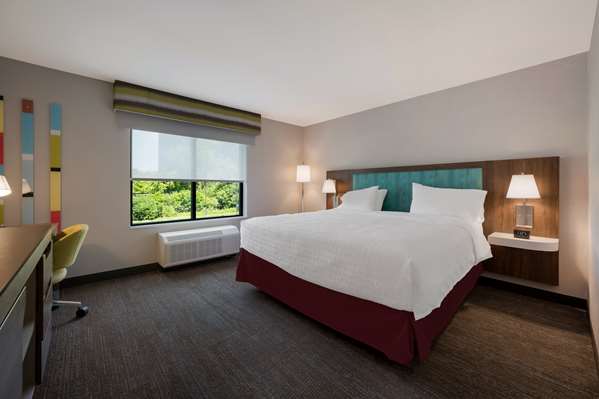  - Hampton Inn Southfield