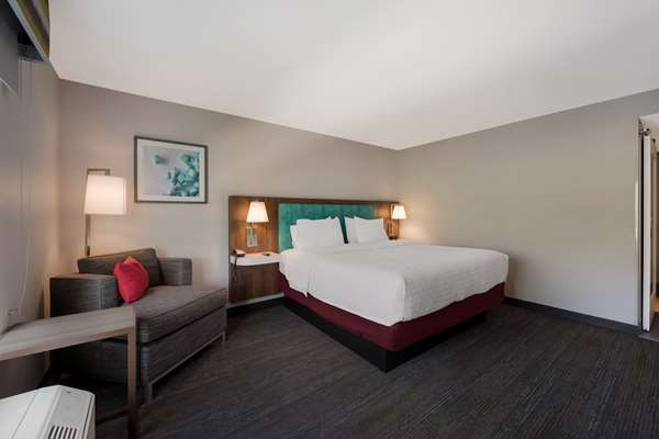  - Hampton Inn Southfield