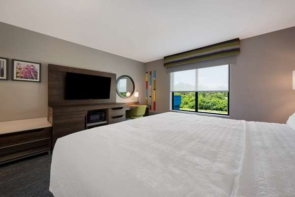  - Hampton Inn Southfield