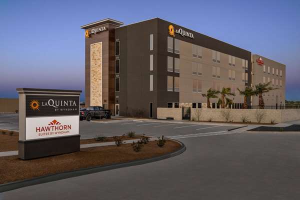 Exterior view - La Quinta Inn & Suites Del Rio