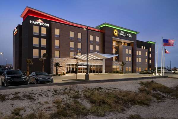 Exterior view - La Quinta Inn & Suites Del Rio