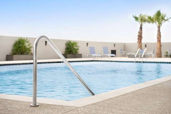 Pool - La Quinta Inn & Suites Del Rio