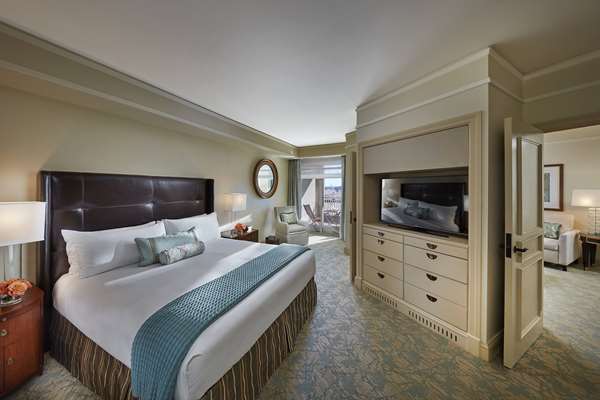 Suite - Salamander Waterfront Hotel DC