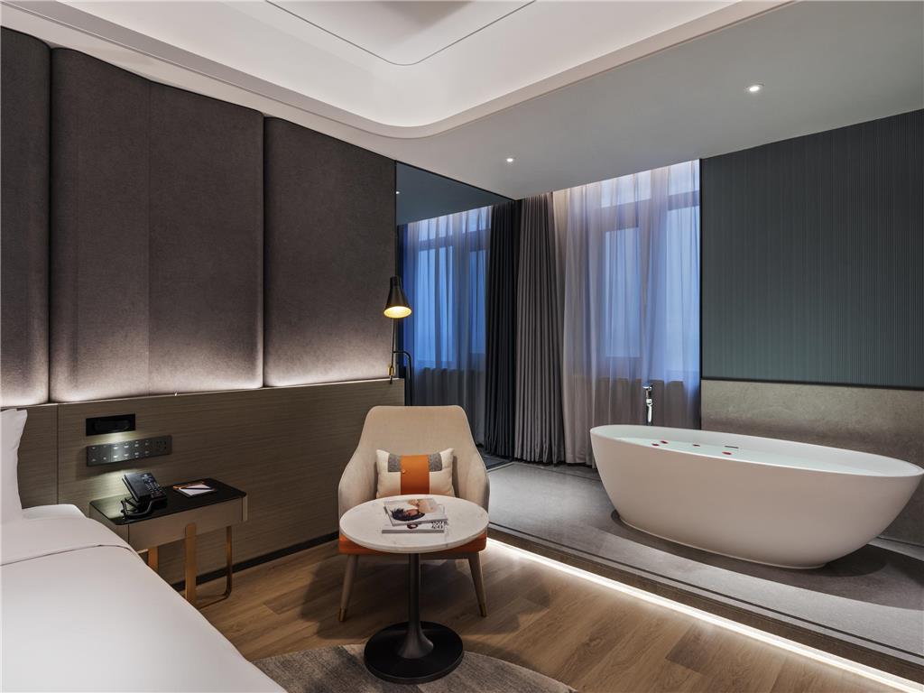 Novotel Jinan North Down Town-guestroom-Guest Room,Suite,On-Site.jpg