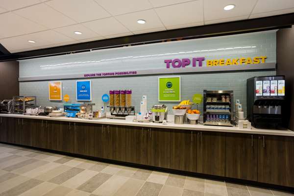 Amenities - Tru by Hilton Hotel Traverse City