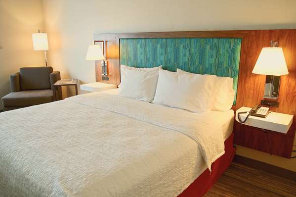  - Hampton Inn & Suites Cathedral City