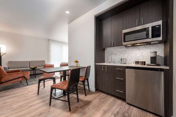  - Holman Riverfront Park Hotel Salem