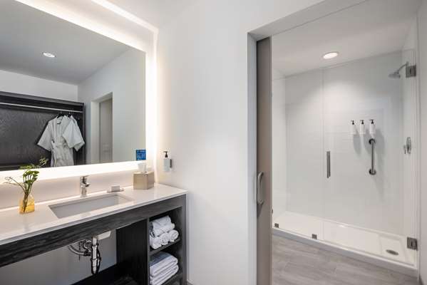  - Holman Riverfront Park Hotel Salem