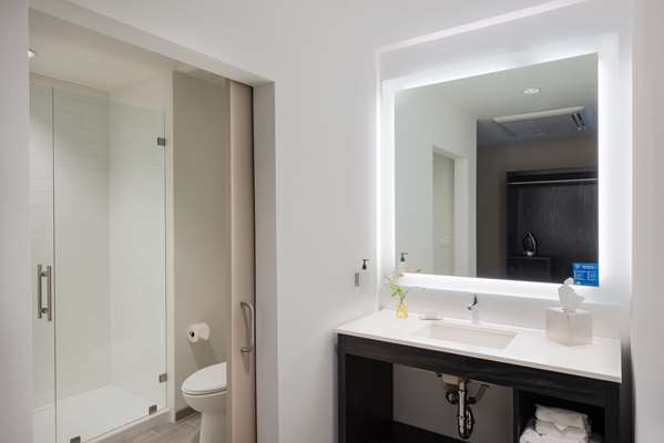  - Holman Riverfront Park Hotel Salem