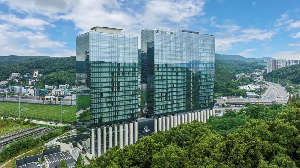 DoubleTree by Hilton Pangyo Residences