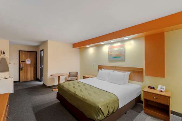  - Quality Inn Hamilton - I-22, Exit 14