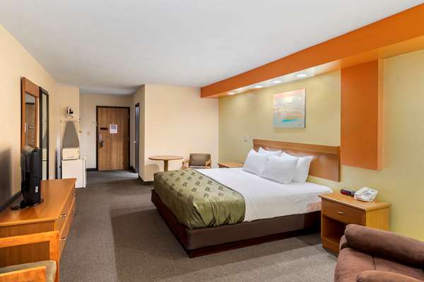  - Quality Inn Hamilton - I-22, Exit 14
