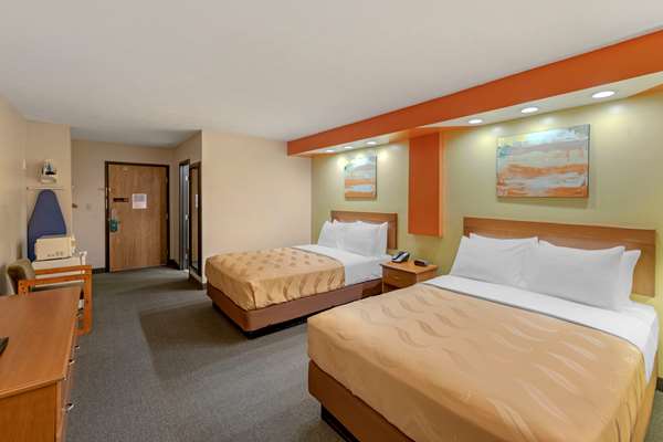  - Quality Inn Hamilton - I-22, Exit 14