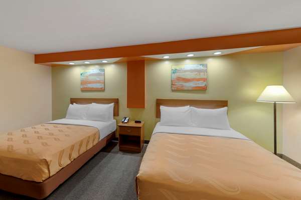  - Quality Inn Hamilton - I-22, Exit 14