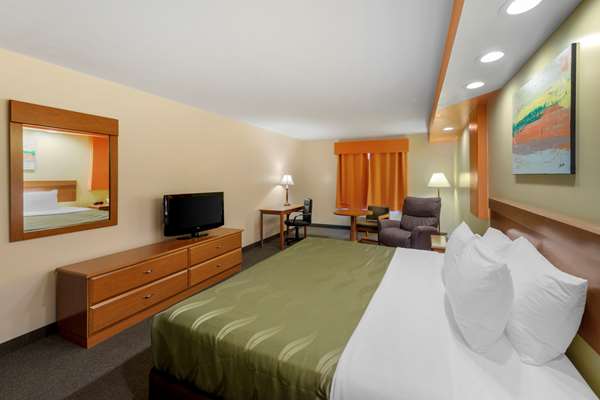  - Quality Inn Hamilton - I-22, Exit 14