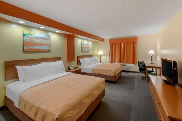  - Quality Inn Hamilton - I-22, Exit 14