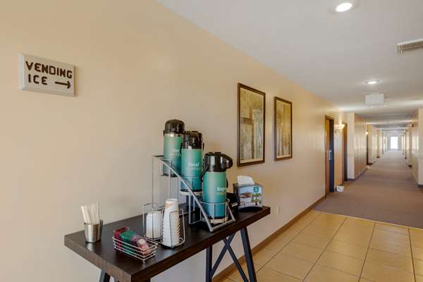 Amenities - Quality Inn Hamilton - I-22, Exit 14