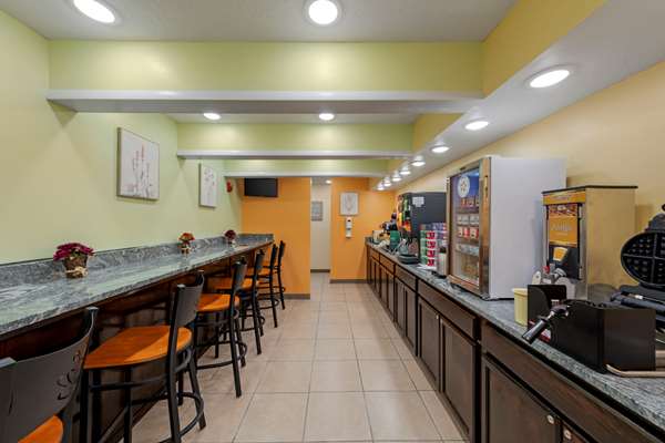 Amenities - Quality Inn Hamilton - I-22, Exit 14