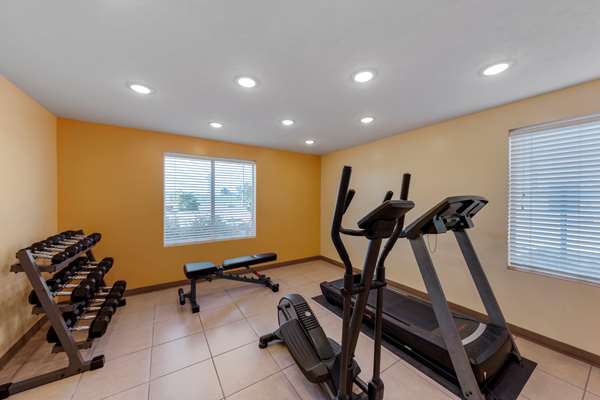 Fitness/ Exercise Room - Quality Inn Hamilton - I-22, Exit 14