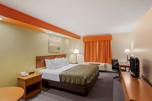  - Quality Inn Hamilton - I-22, Exit 14