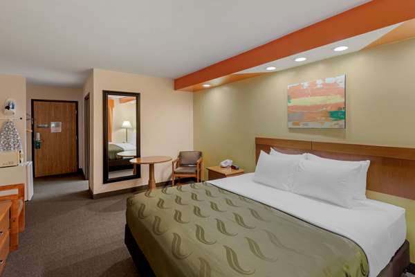  - Quality Inn Hamilton - I-22, Exit 14