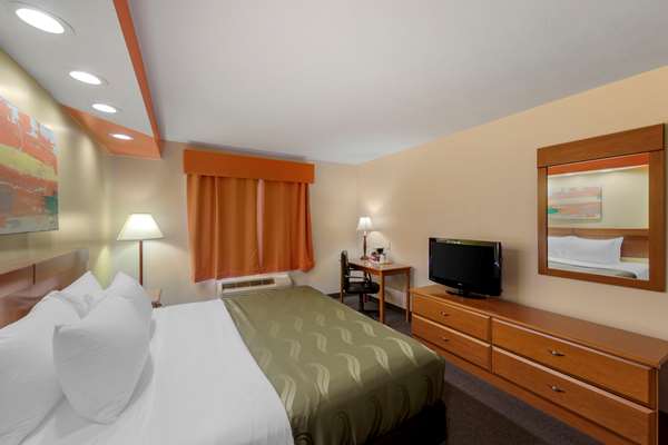  - Quality Inn Hamilton - I-22, Exit 14