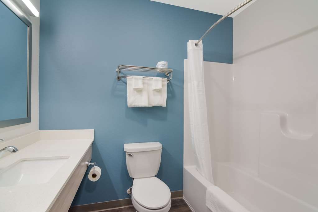 WOODSPRING SUITES MORRISVILLE - RAL-guestroom-Guest Room,Bathroom,On-Site.jpg