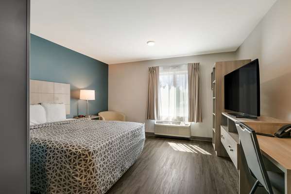  - WoodSpring Suites Cedar Bluff Knoxville - I-40, Exit 379