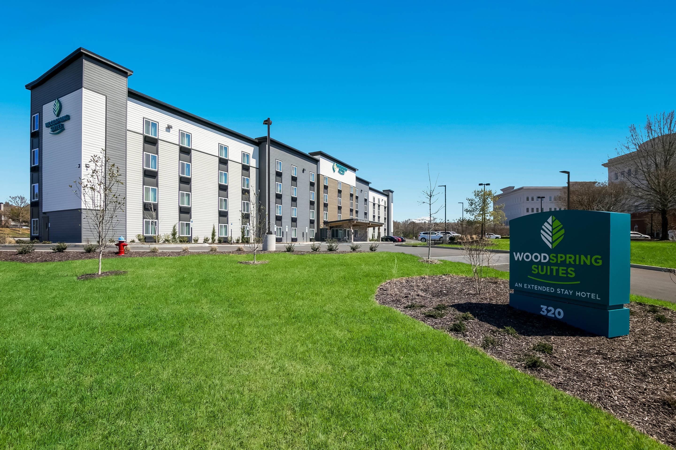Hotel exterior | WoodSpring Suites Knoxville - Cedar Bluff