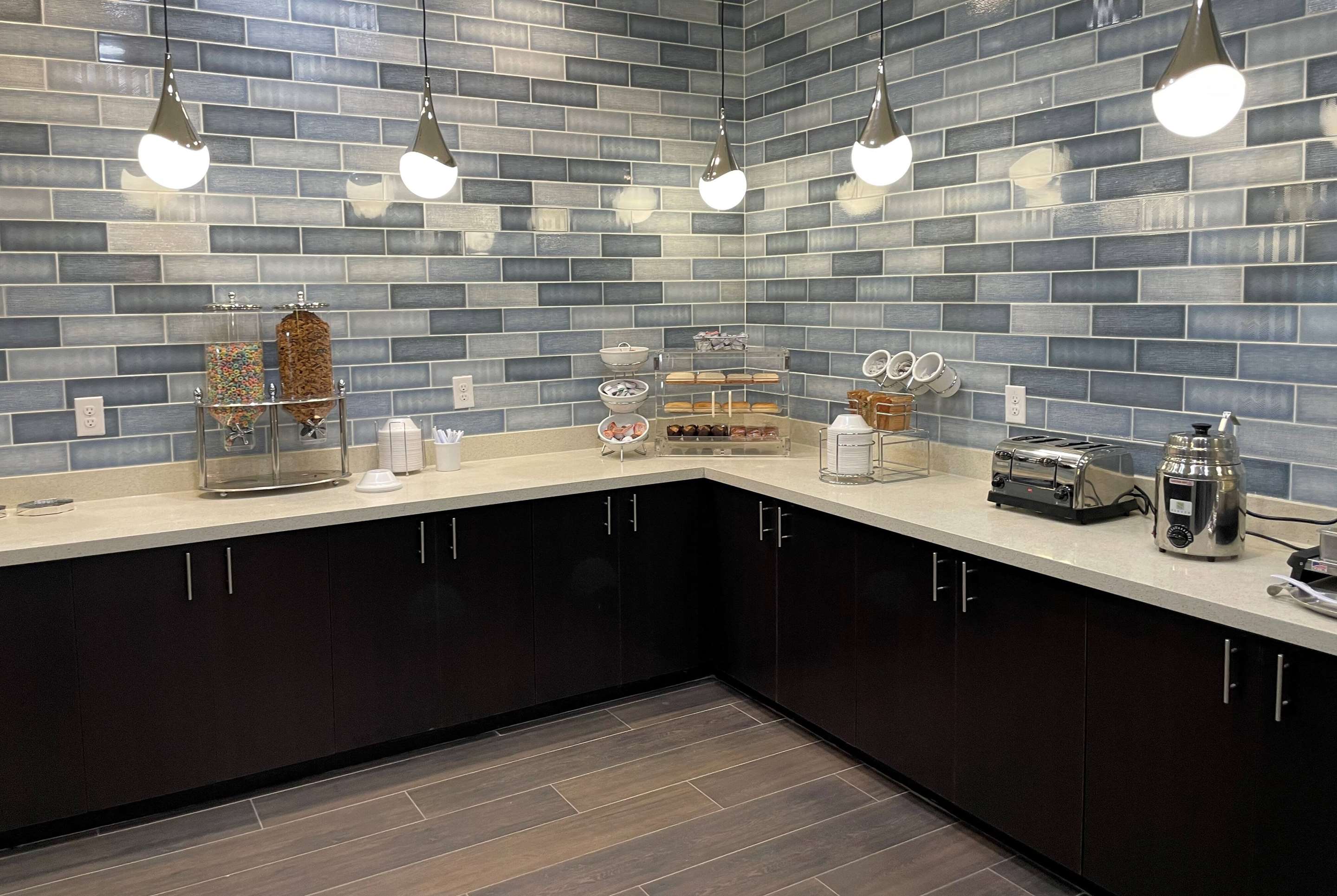 Property amenity | La Quinta Inn & Suites by Wyndham Sulphur (Lake Charles)