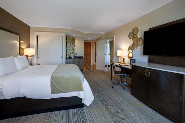 Suite - Grandover Resort & Spa Greensboro