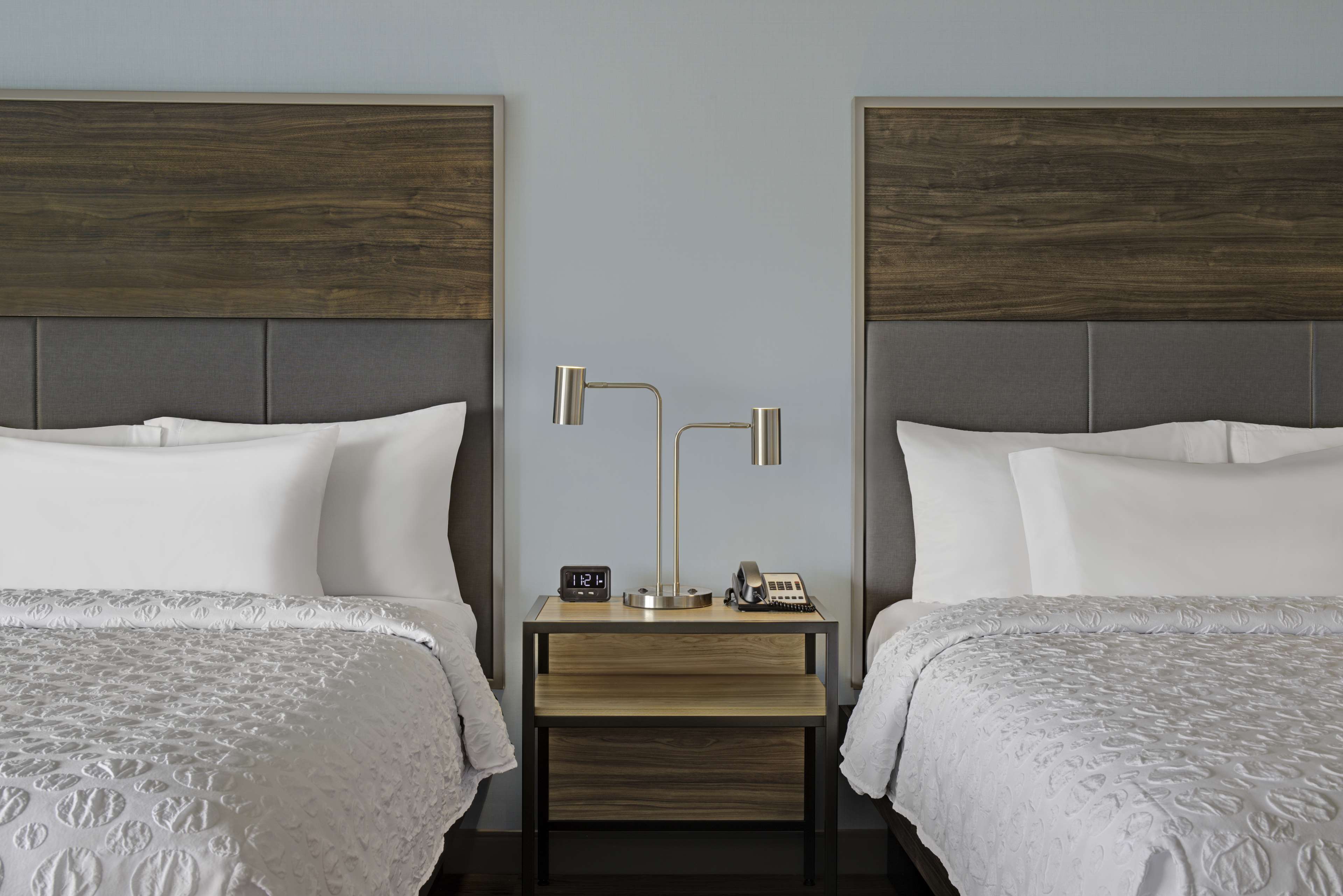 Tru by Hilton Toronto Airport West Room Type - 2 QN MOB HEAR ACC RI-SHWR