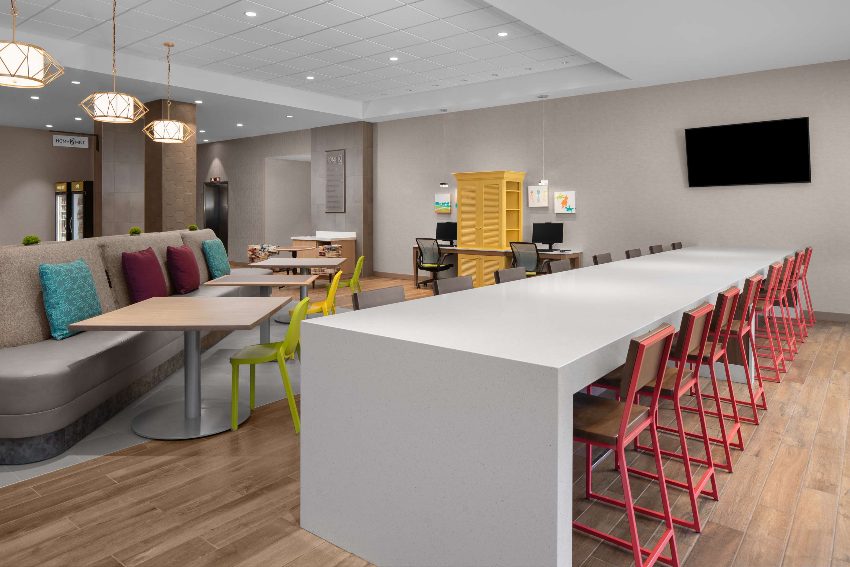 Lobby | Home2 Suites By Hilton Hobbs