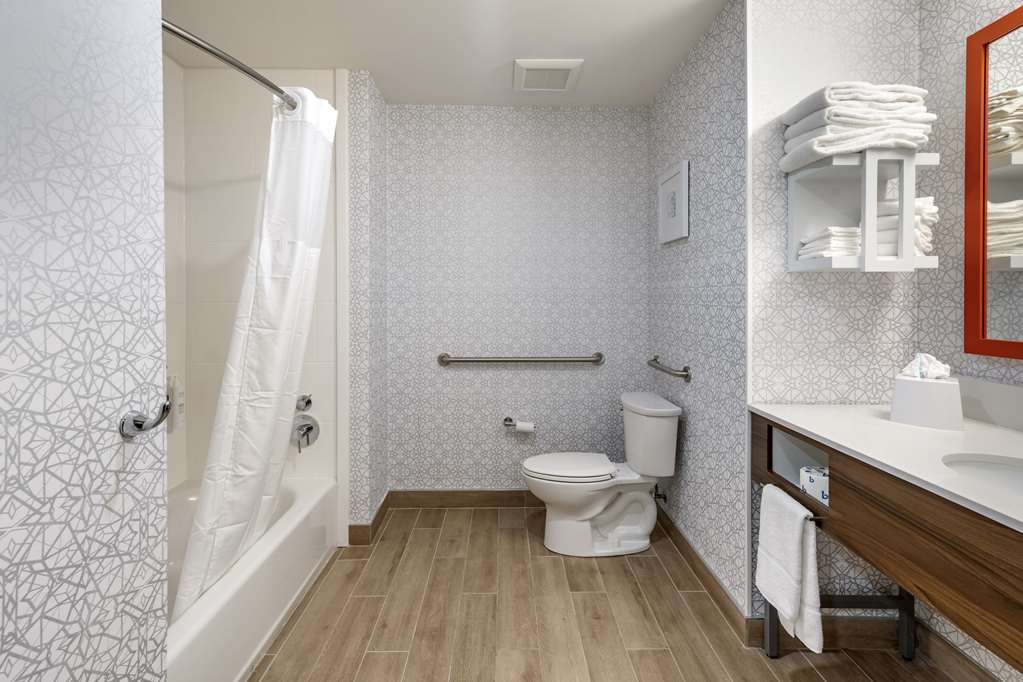 Hampton Inn by Hilton Nicholasville Brannon Crossing - Tap to explore photos