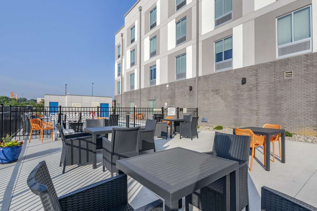 Hampton Inn Brannon Crossing