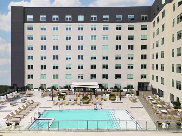 Pool - Hyatt Place Hotel Medical Center Houston