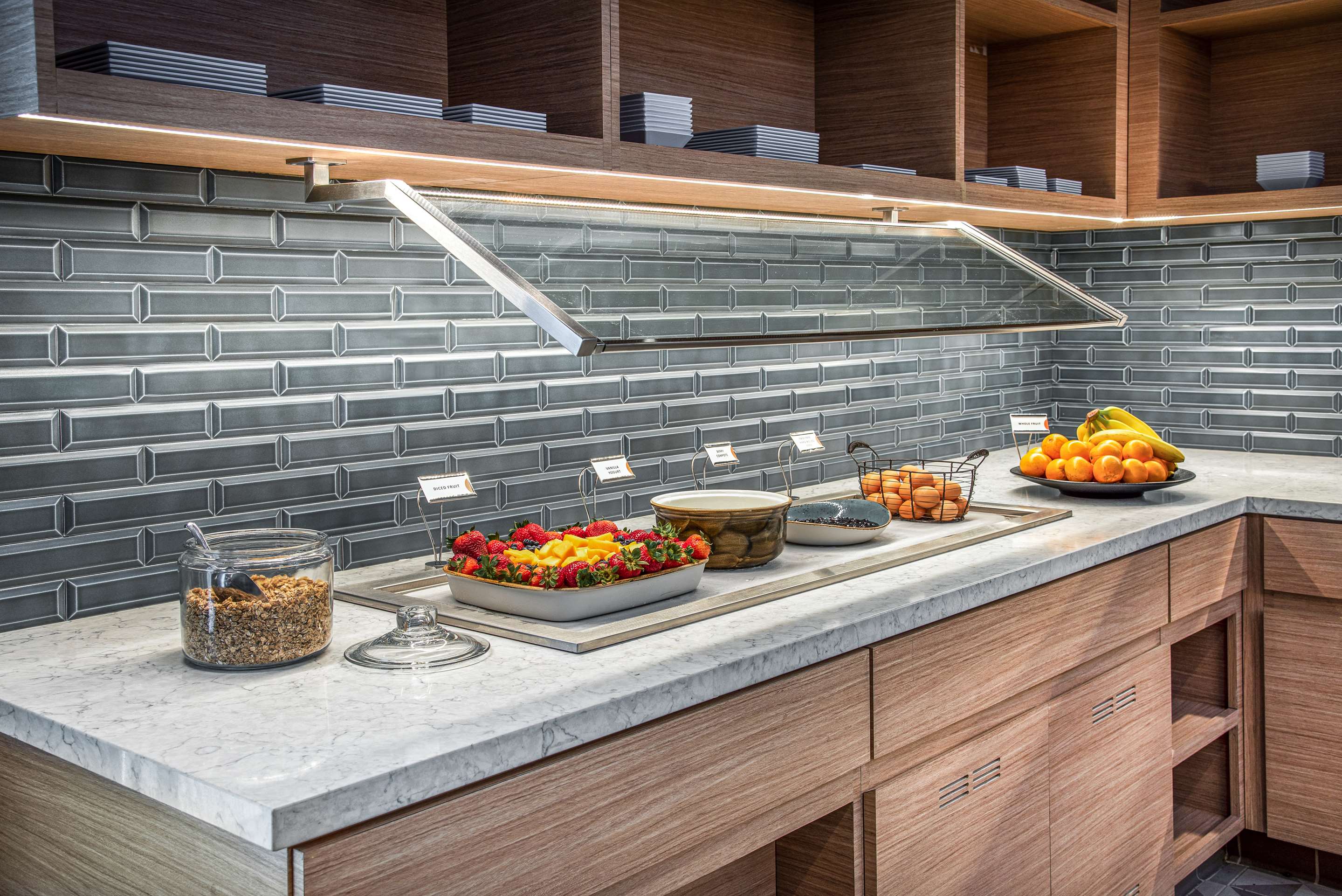 Breakfast Area | Hyatt Place Newark/Silicon Valley