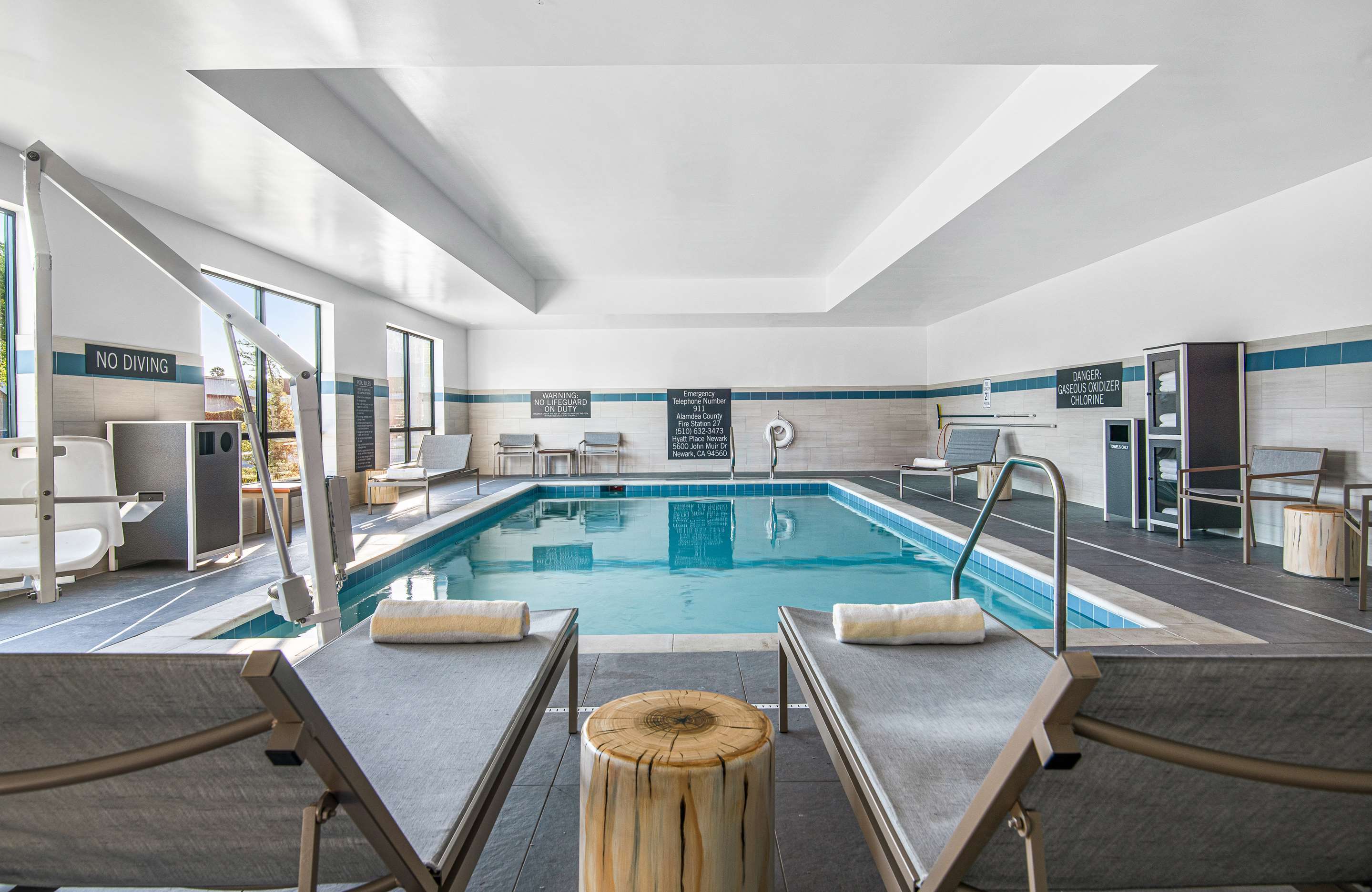 Pool | Hyatt Place Newark/Silicon Valley