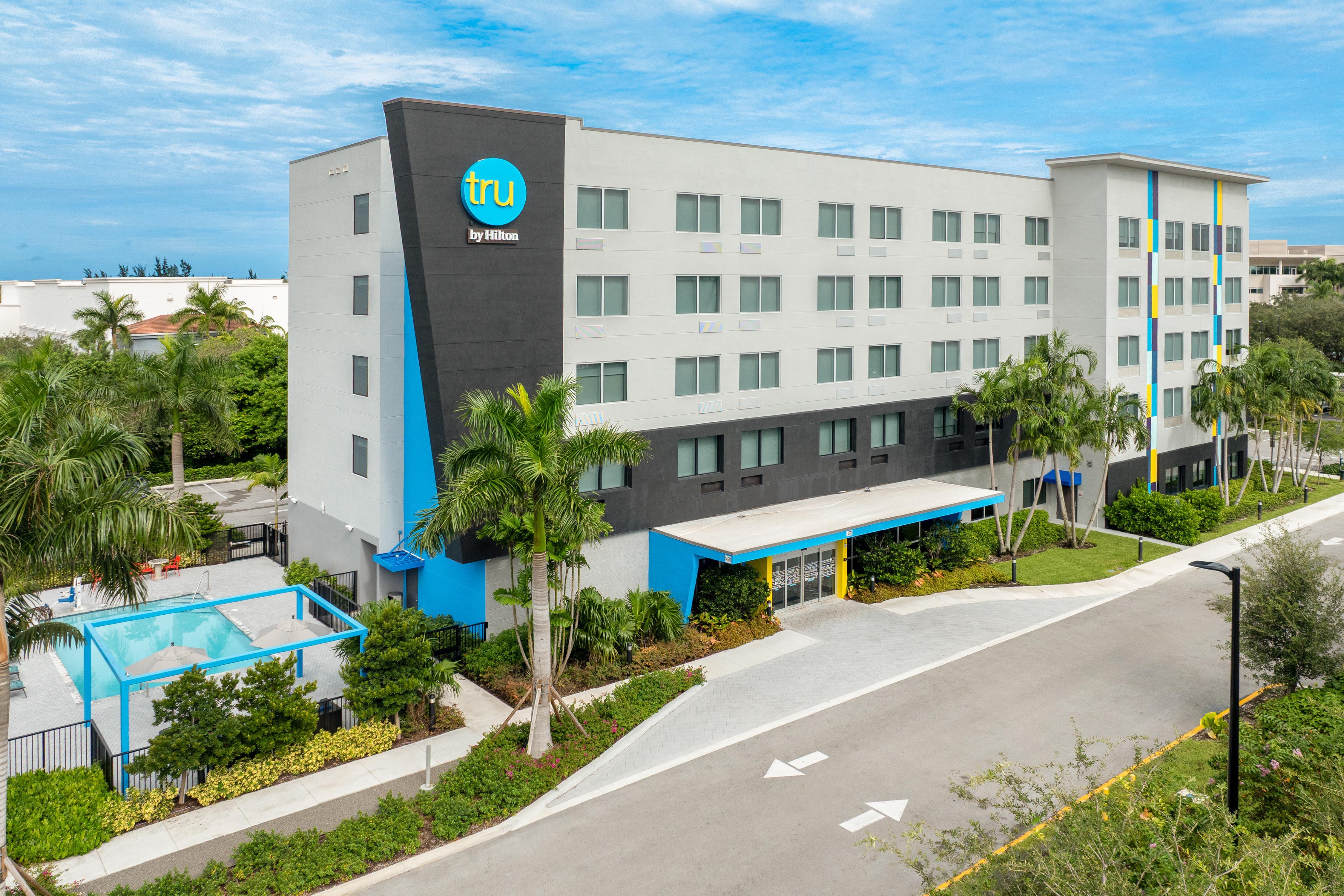 Tru by Hilton Miramar