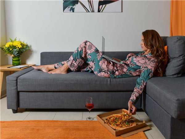 Two Bedroom Apartment ,2 King size bed and 1 Single sofa bed