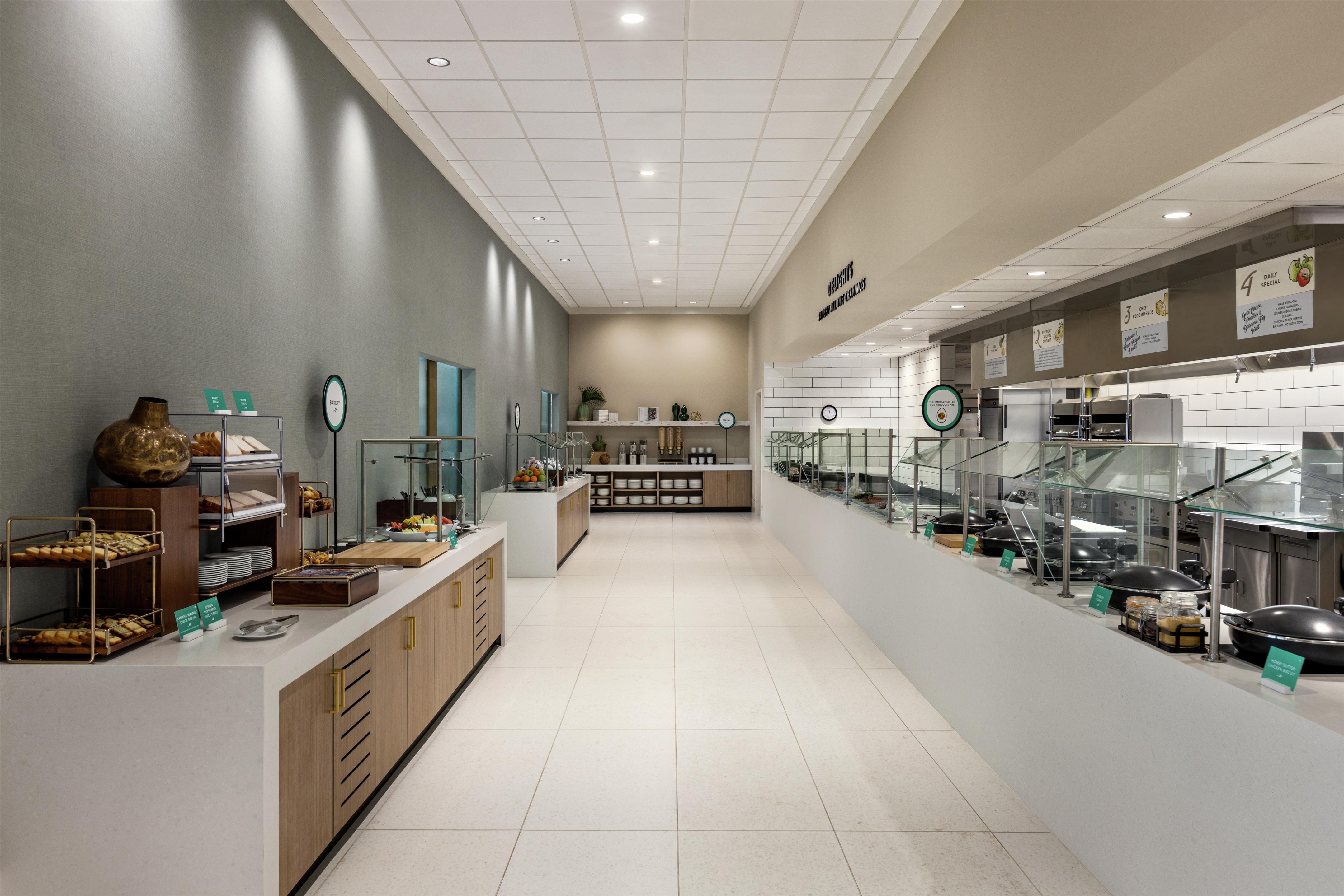 Breakfast Area | Embassy Suites by Hilton Panama City Beach Resort