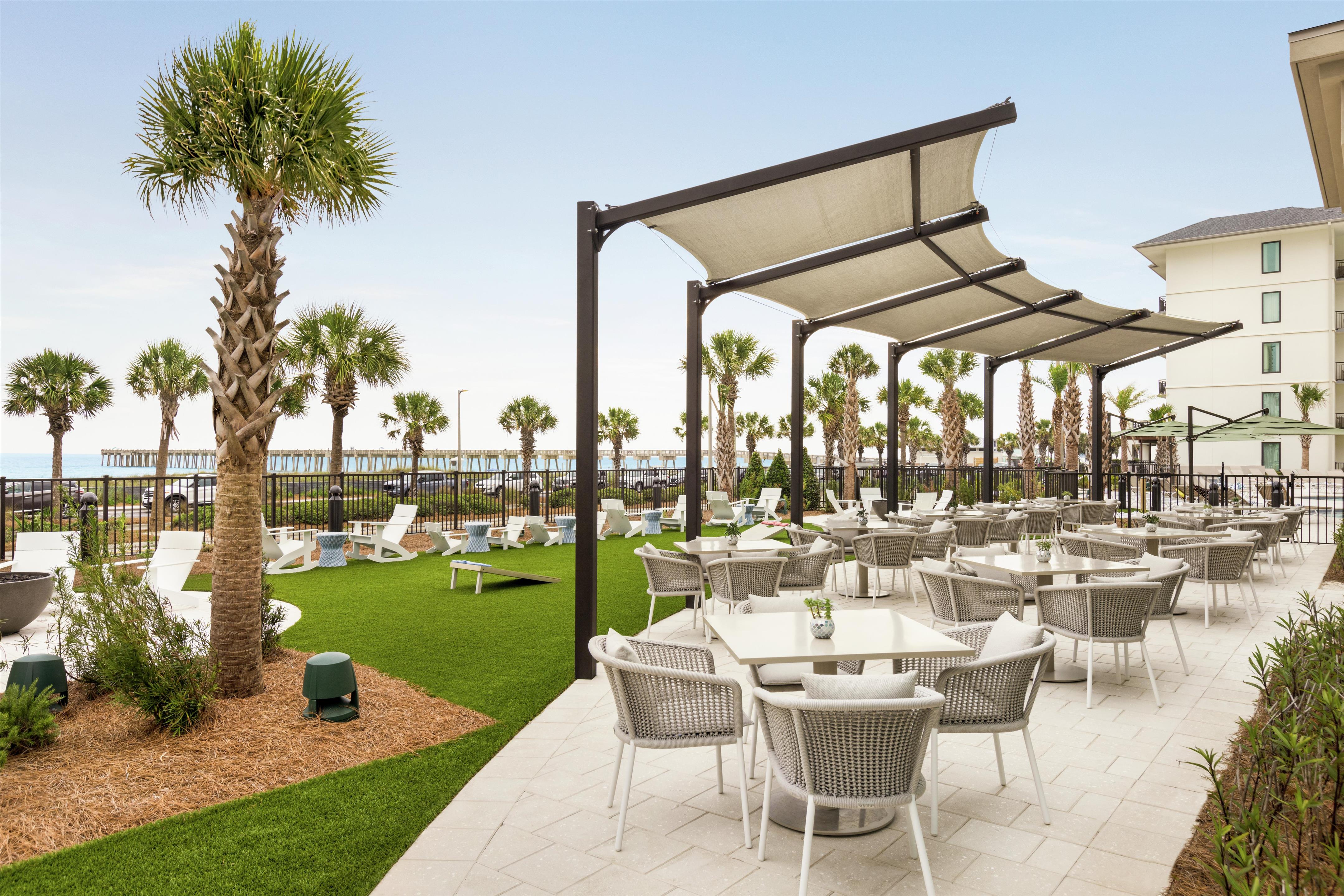 Restaurant | Embassy Suites by Hilton Panama City Beach Resort
