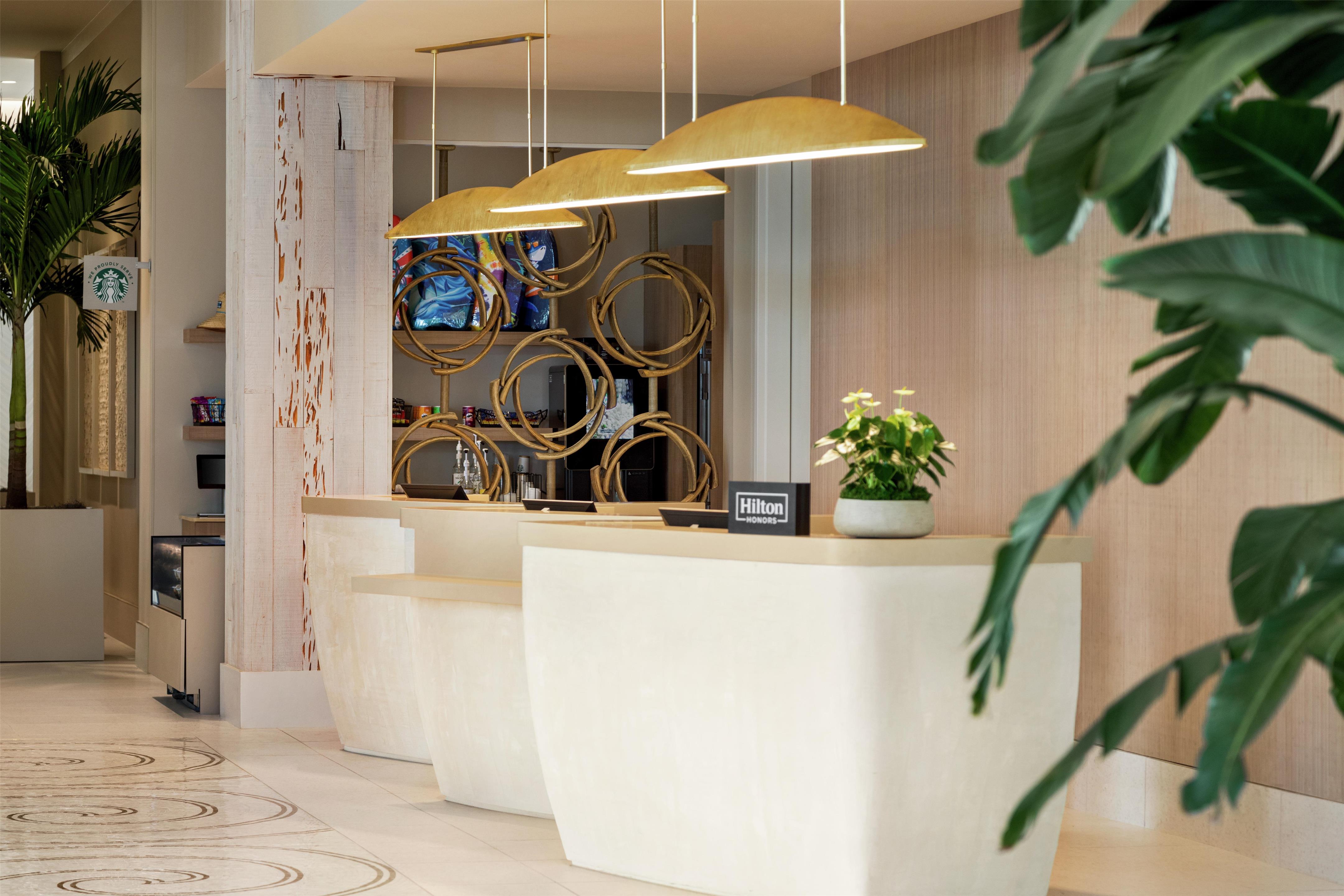 Lobby | Embassy Suites by Hilton Panama City Beach Resort