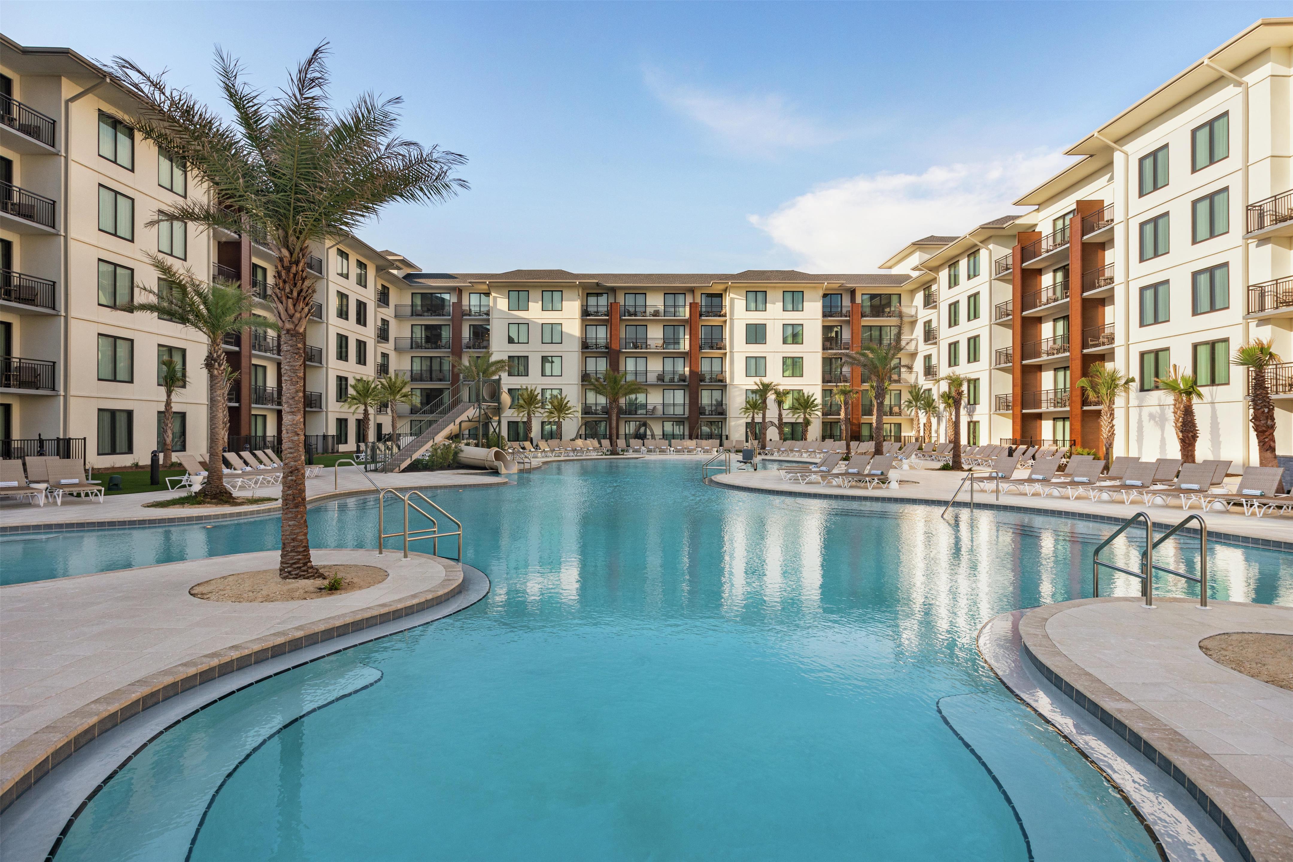 Pool | Embassy Suites by Hilton Panama City Beach Resort