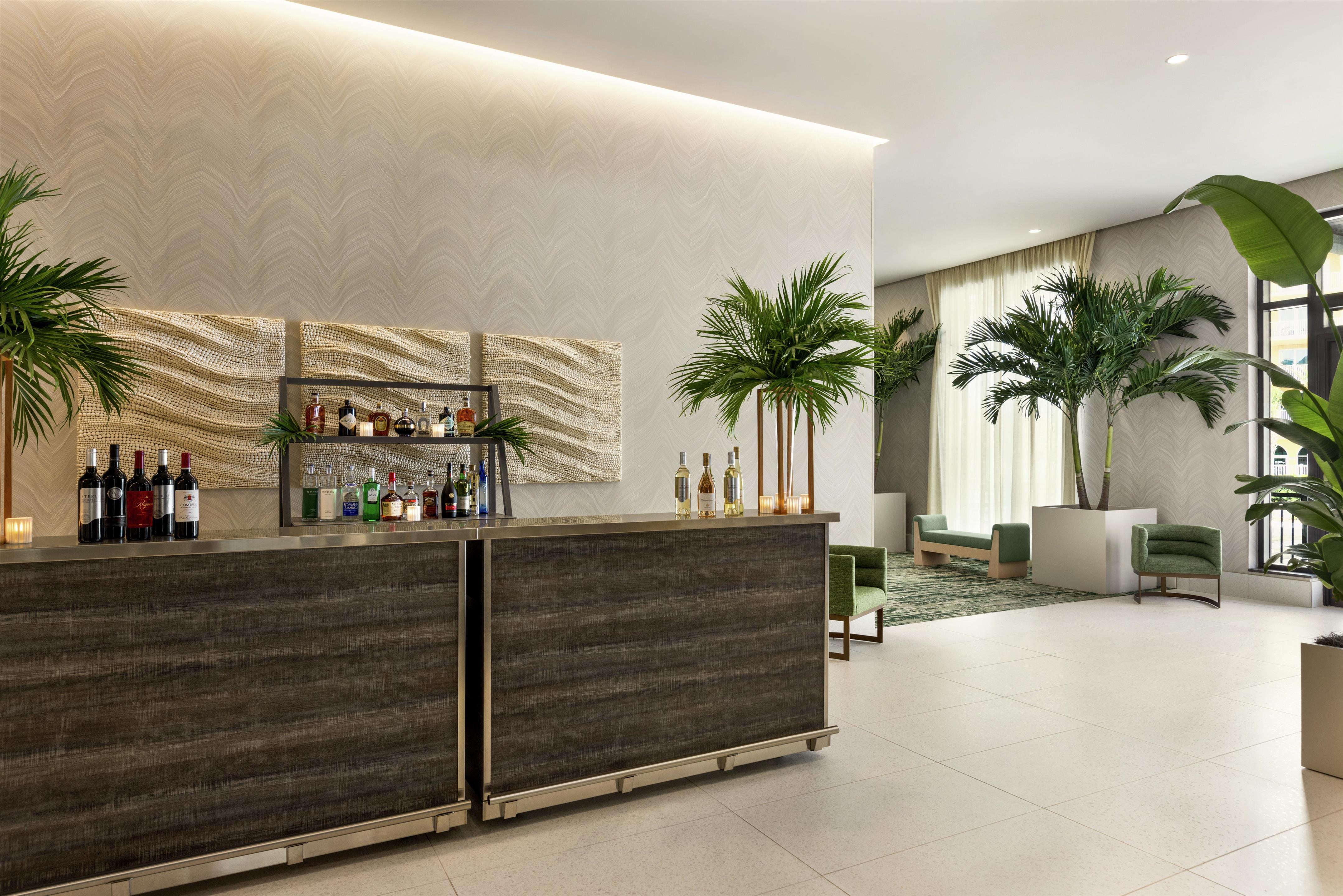 BarLounge | Embassy Suites by Hilton Panama City Beach Resort
