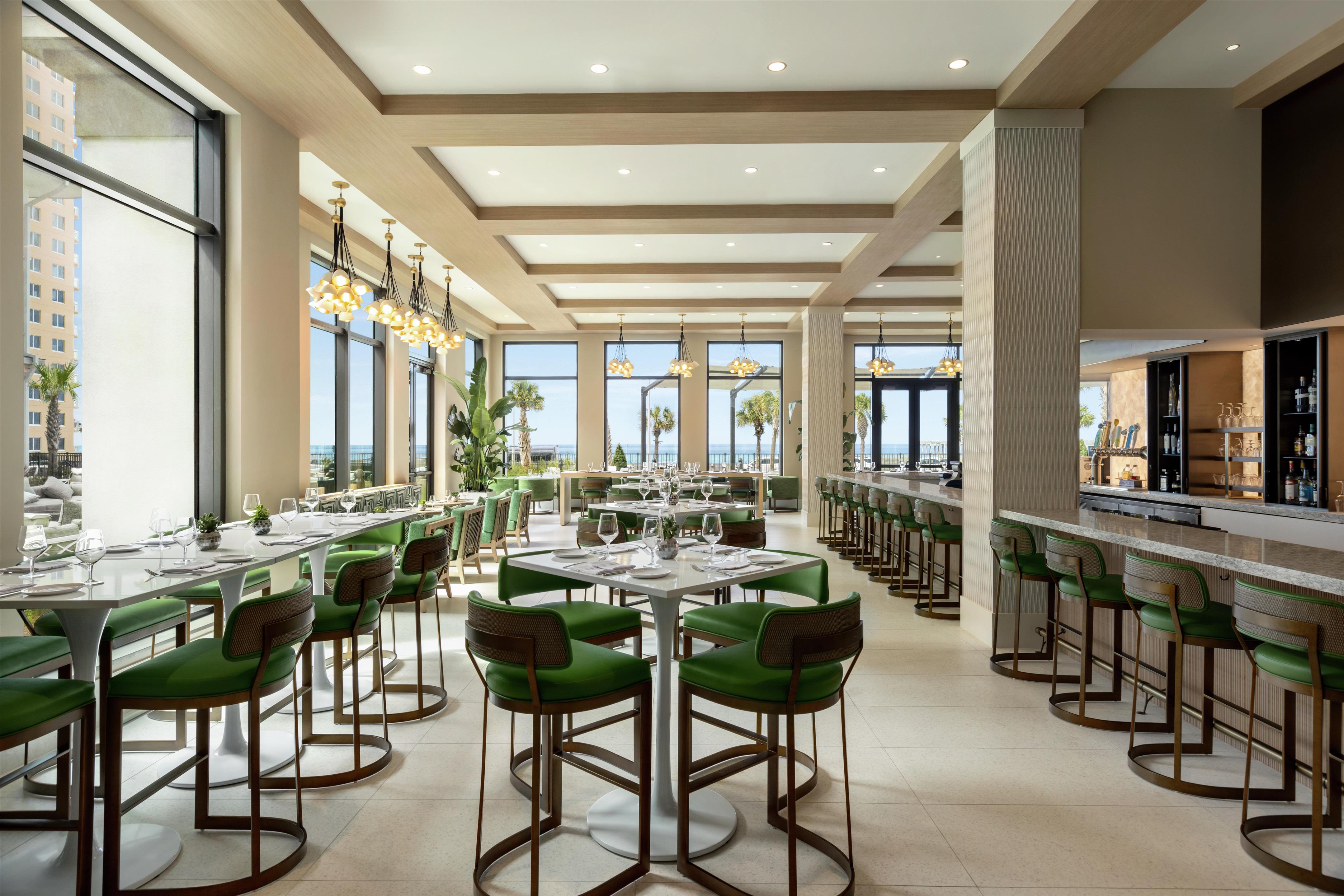 BarLounge | Embassy Suites by Hilton Panama City Beach Resort